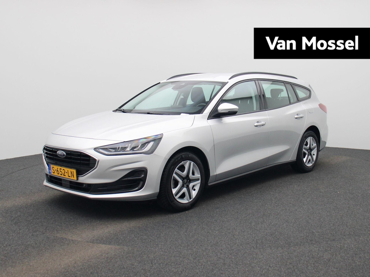 Ford Focus Wagon - 1.0 EcoBoost Hybrid Connected | Apple Carplay / Android Auto | LED Koplampen | Parkeersens - AutoWereld.nl