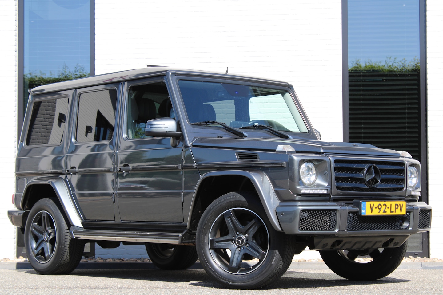 Mercedes-Benz G-klasse - 350 D / AMG / bj 2017 / Grijs Kenteken / Camera / Led - AutoWereld.nl