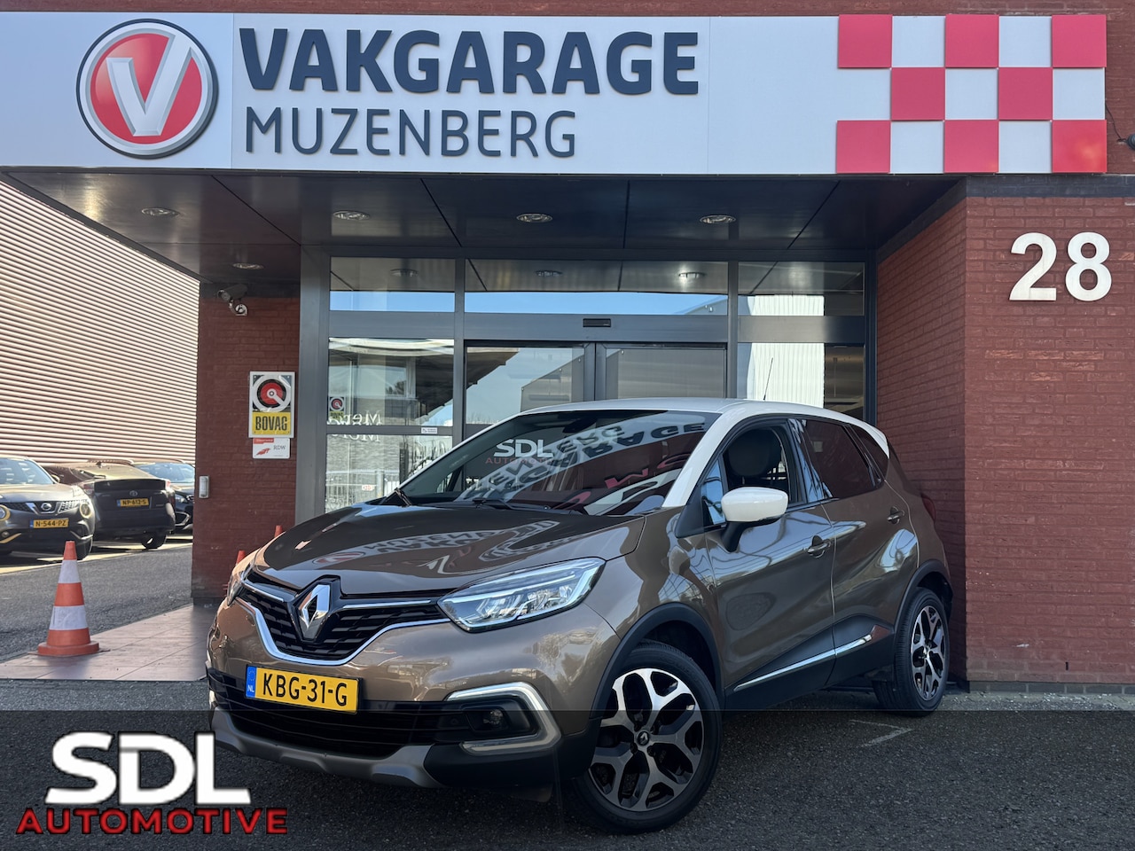 Renault Captur - 0.9 TCe Edition 34000KM!! // FULL LED // LEDER // CAMERA // NAVI // KEYLESS // CLIMA // PD - AutoWereld.nl