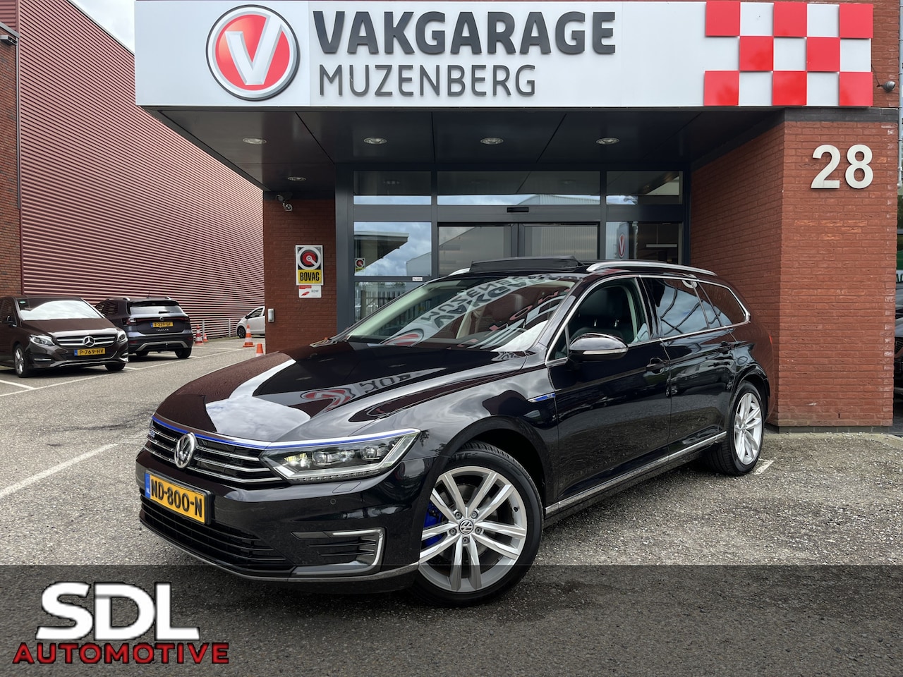 Volkswagen Passat Variant - 1.4 TSI GTE // VIRTUAL COCKPIT // HALF LEDER-ALCANTARA // ADAPT. CRUISE // SCHUIF-KANTELDA - AutoWereld.nl