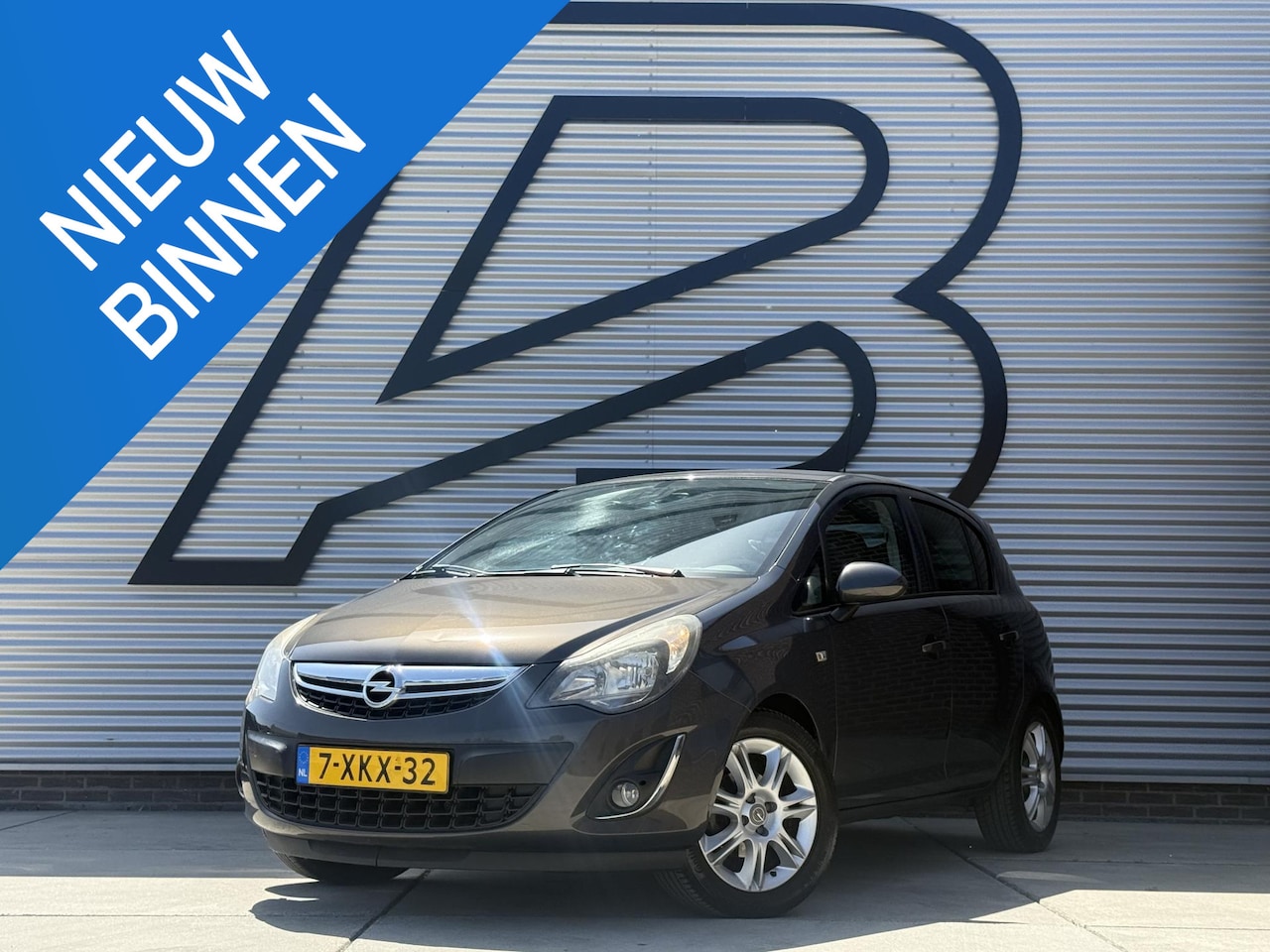 Opel Corsa - 1.2-16V BlitZ 2e Eigenaar|Navi|Clima|Cruise|Trekhaak|PDC|Goed onderhouden|N.A.P|APK tot 04 - AutoWereld.nl