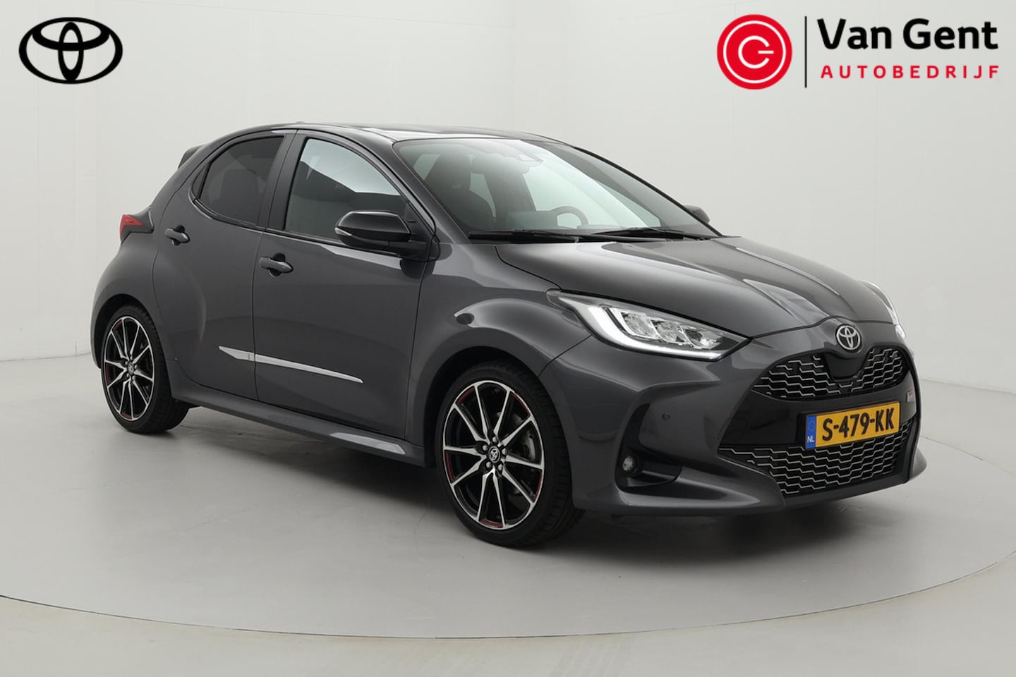 Toyota Yaris - 1.5 Hybrid GR Sport | Apple Carplay / Android Auto | Dodehoek detectie | Stoelverwarming | - AutoWereld.nl