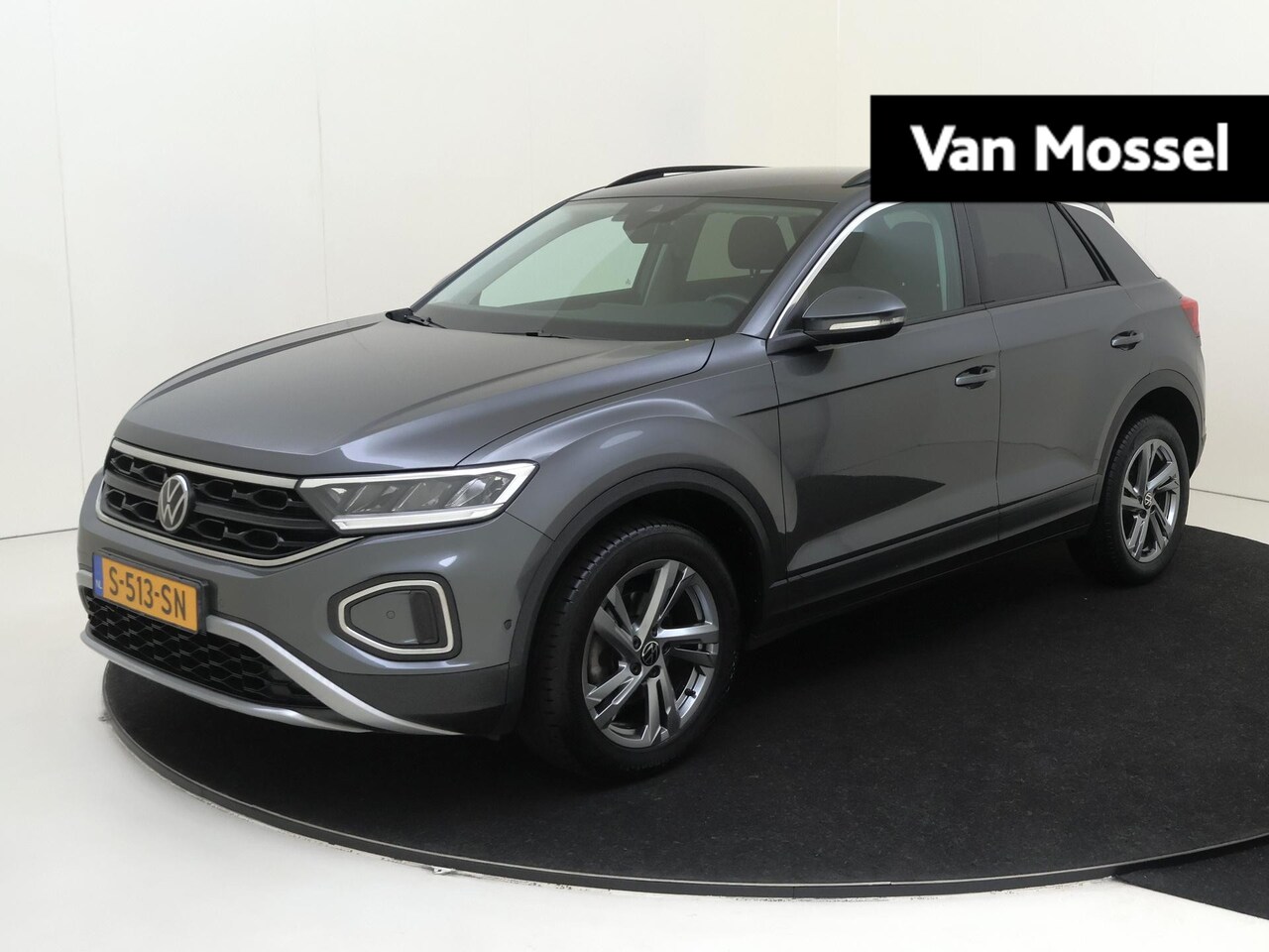 Volkswagen T-Roc - 1.0 TSI Life 75 Edition | Navigatie | Camera | Adaptief cruise control | Pack parking | Lm - AutoWereld.nl
