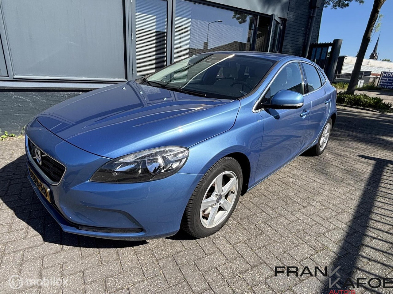 Volvo V40 - 1.6i Momentum Navi ECC Bl.tooth PDC LMV - AutoWereld.nl