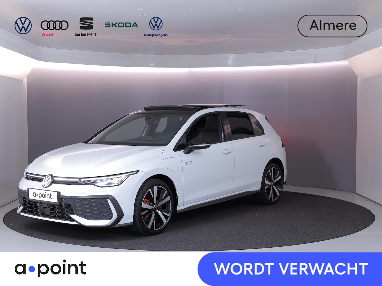 Volkswagen Golf - 1.5 eHybrid GTE 272 PK DSG PHEV | Panorama dak | Head up Display | 18" LM velgen | 360 gra - AutoWereld.nl