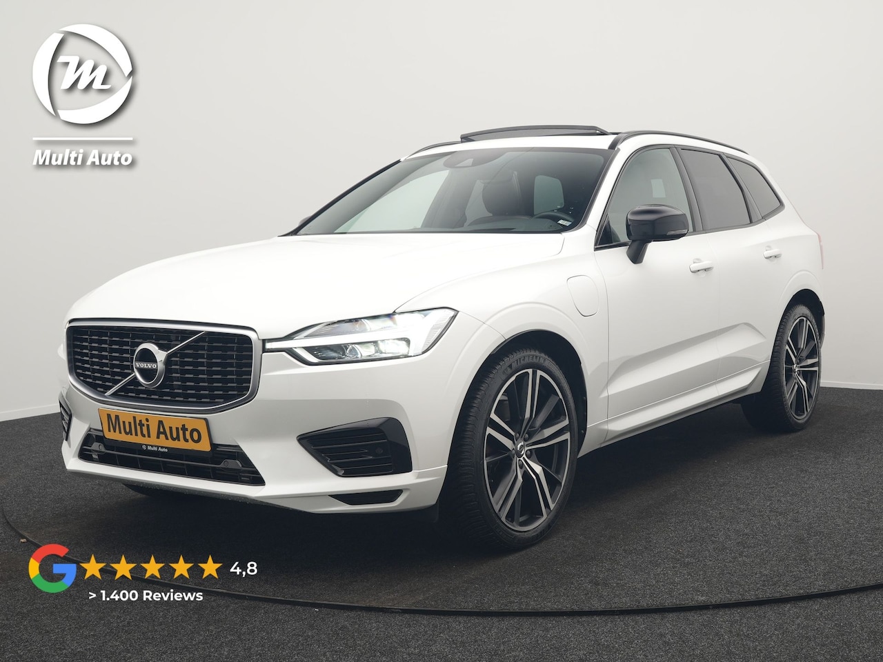 Volvo XC60 - Recharge T8 AWD R-Design PHEV 391pk Dealer O.H. | Panodak | Luchtvering | Head Up | Camera - AutoWereld.nl
