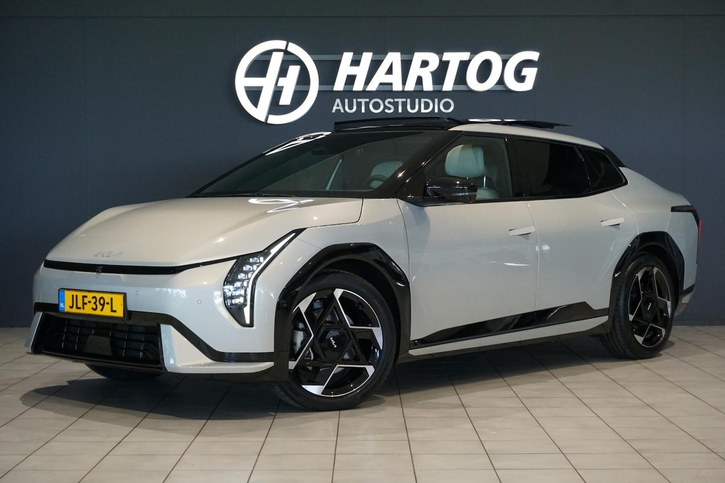Kia EV4 Fastback - GT-PlusLine 81.4 kWh 204 PK *FULL OPTION* + AFN. TREKHAAK - AutoWereld.nl