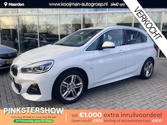 BMW 2-serie Active Tourer - 220i High Executive Launch Edition Panorama dak|192 Pk| Trekhaak| Headup|Automaat| zeer ne