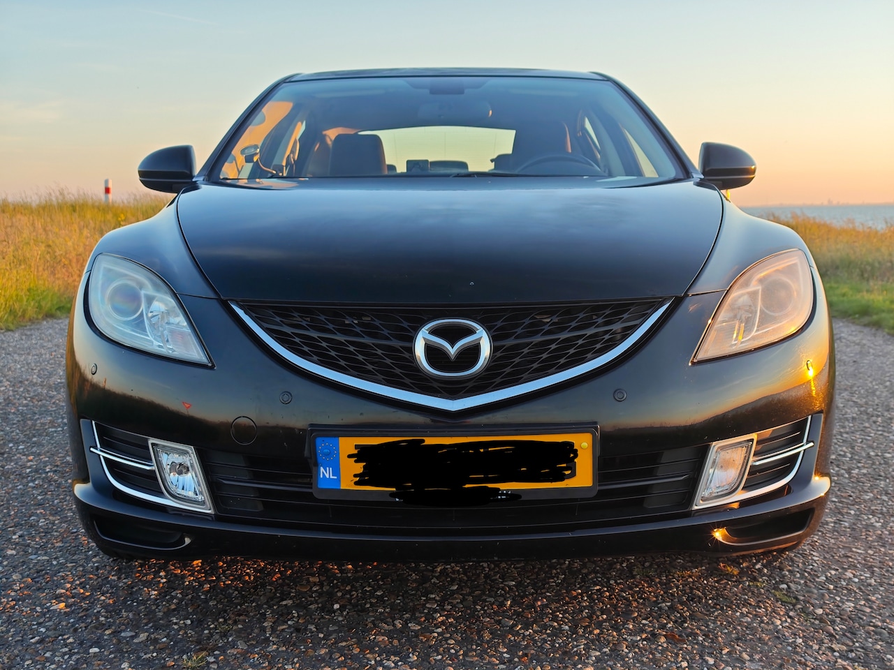 Mazda 6 - 1.8 Touring Front wheel-drive - AutoWereld.nl