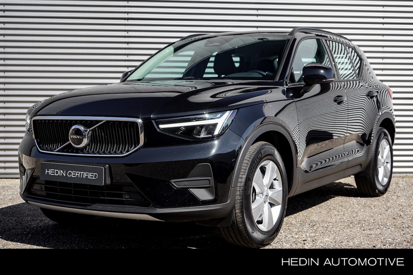 Volvo XC40 - 2.0 B3 163pk Mild Hybrid Essential | Google Navigatie | 17 inch LMV | Stoel + stuurverwarm - AutoWereld.nl