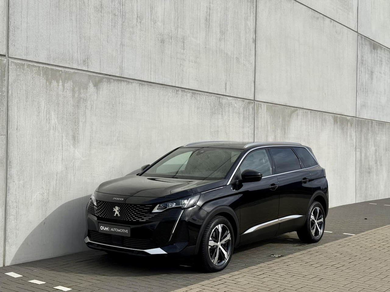 Peugeot 5008 - 1.2 GT | Leer | Memory | Massage | Cam | Focal - AutoWereld.nl