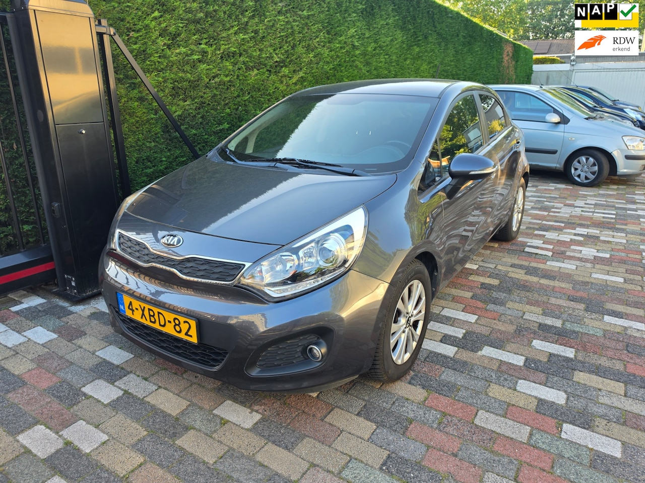 Kia Rio - 1.2 CVVT World Cup Edition Plus 2014 Cruise Airco - AutoWereld.nl