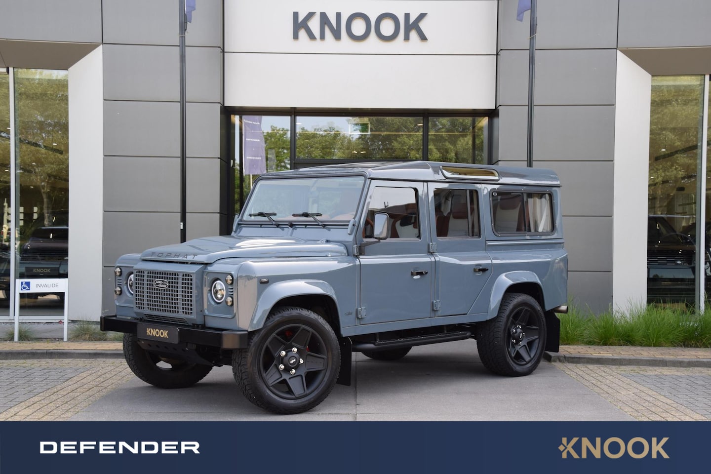 Land Rover Defender - Tophat 6.2 V8 | Carbon uitbouw | Luchtvering | - AutoWereld.nl