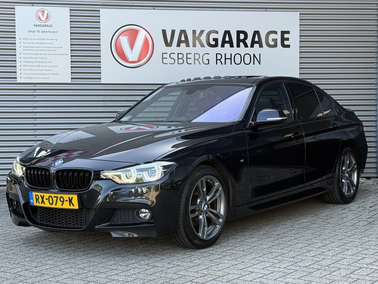 BMW 3-serie - 320i Edition M Sport Shadow Executive NAV,CAM,PANO,LEER,MEM.STOELEN - AutoWereld.nl