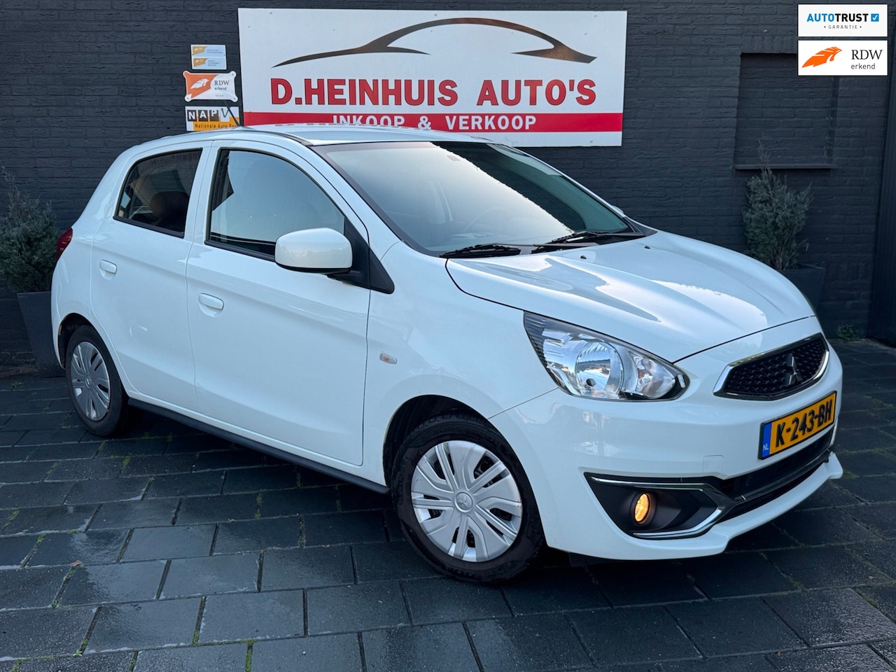 Mitsubishi Space Star - 1.0 Entry AIRCO 5DRS 82.909KM - AutoWereld.nl