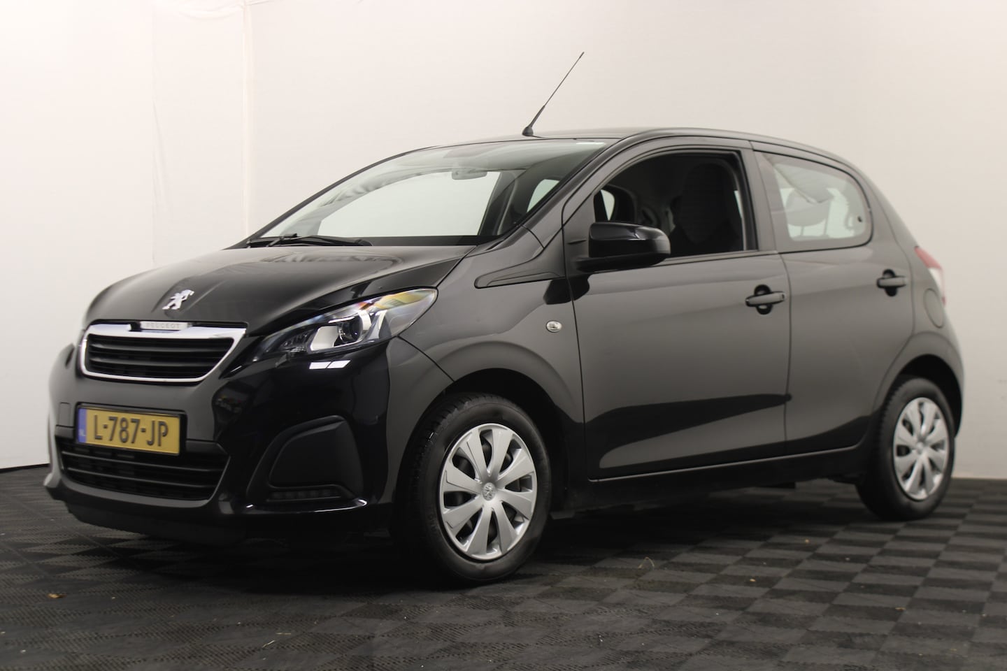 Peugeot 108 - 1.0 e-VTi Active 1.0 e-VTi Active - AutoWereld.nl