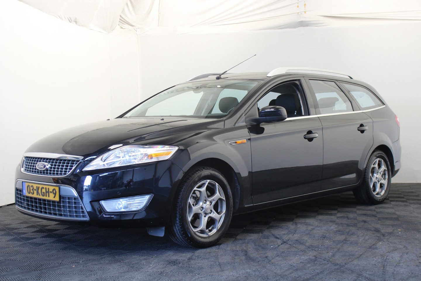 Ford Mondeo Wagon - 2.0-16V Limited 2.0-16V Limited - AutoWereld.nl