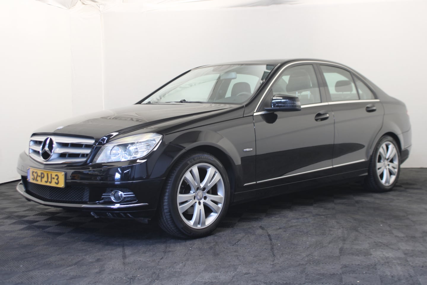 Mercedes-Benz C-klasse - 180 CGI BlueEFFICIENCY Business Edition Avantgarde 180 CGI BlueEFFICIENCY Business Edition Avantgarde - AutoWereld.nl