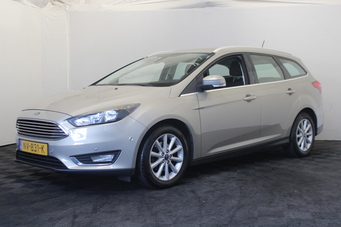 Ford Focus Wagon - 1.0 Titanium 1.0 Titanium - AutoWereld.nl