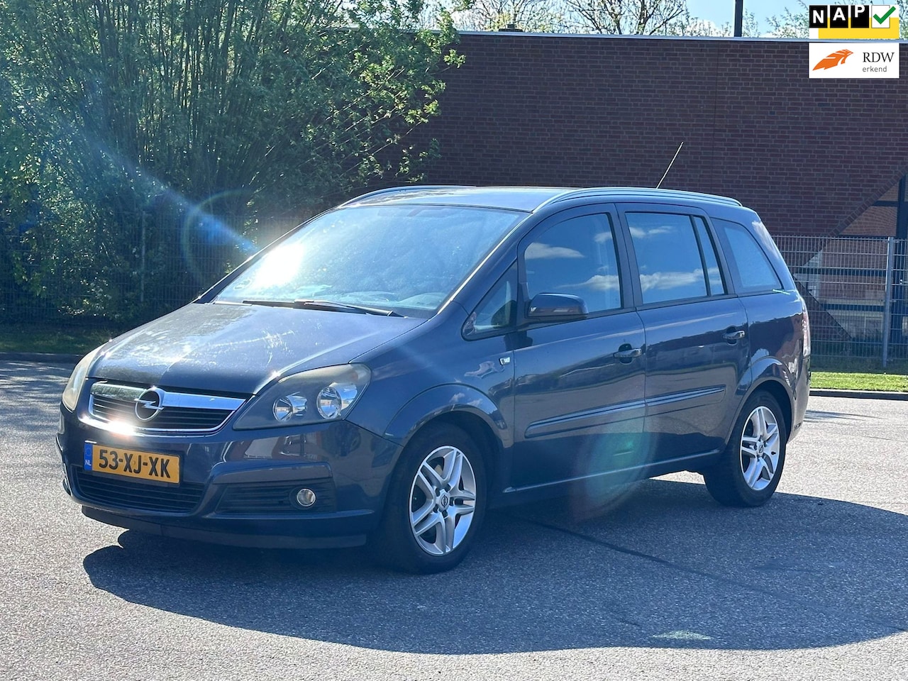 Opel Zafira - 2.2 Temptation 7 Persoons*Cruise*Airco*Trekhaak*26-03-2027 APK*LM velgen* - AutoWereld.nl