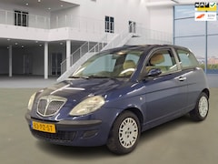 Lancia Y(psilon) - Ypsilon 1.4-16V Argento