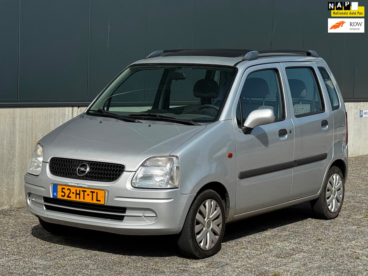 Opel Agila - 1.2-16V Comfort 1.2-16V Comfort - AutoWereld.nl