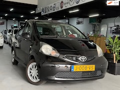 Toyota Aygo - 1.0-12V/ 5drs/ dealeronderhouden/ 1jaar apk/ airco/ EL-ramen/ zeer nette auto