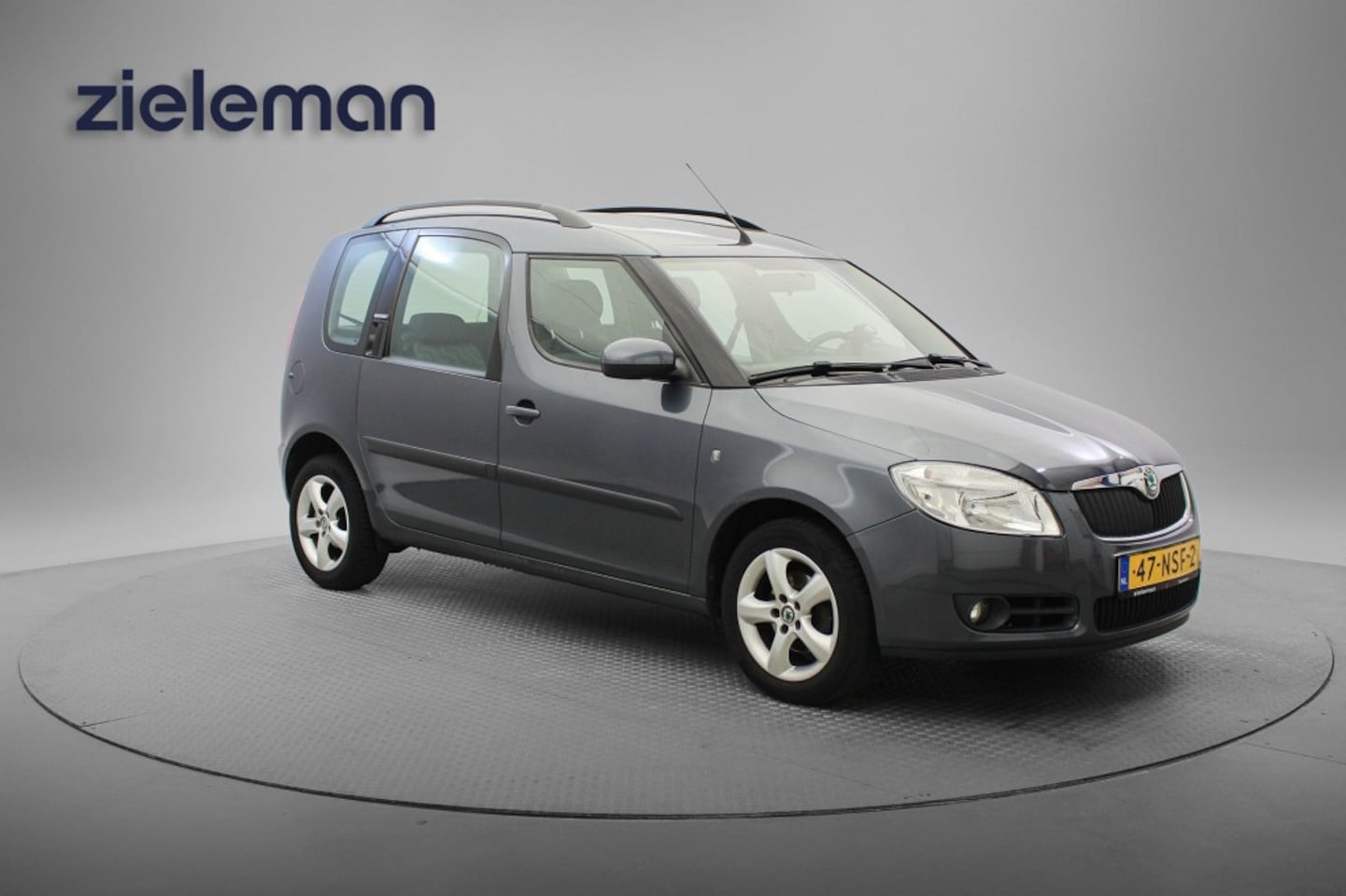 Skoda Roomster - 1.4 16V Tour - Airco, Trekhaak - AutoWereld.nl