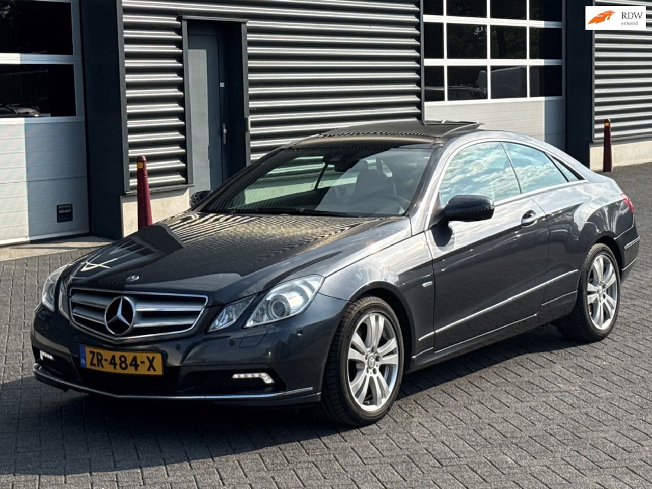 Mercedes-Benz E-klasse Coupé - 350 CGI Elegance|panoramadak|cruise control - AutoWereld.nl