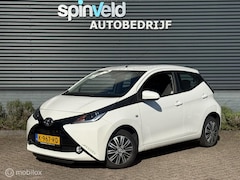 Toyota Aygo - 1.0 VVT-i x-play - Multimedia - Camera - Cruise Control