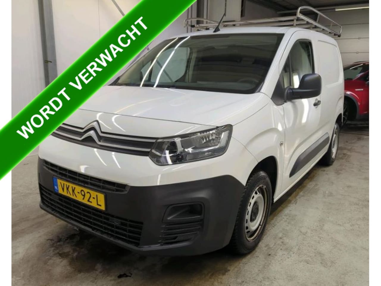 Citroën Berlingo - 1.2 Benzine 111PK Euro6 / Distributie is vervangen / Trekhaak / RVS imperiaal / Schuifdeu - AutoWereld.nl