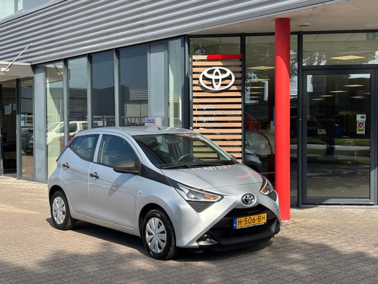 Toyota Aygo - 1.0 VVT-i x-fun | Lage KM | Airco | Bluetooth | Cruise Control* - AutoWereld.nl