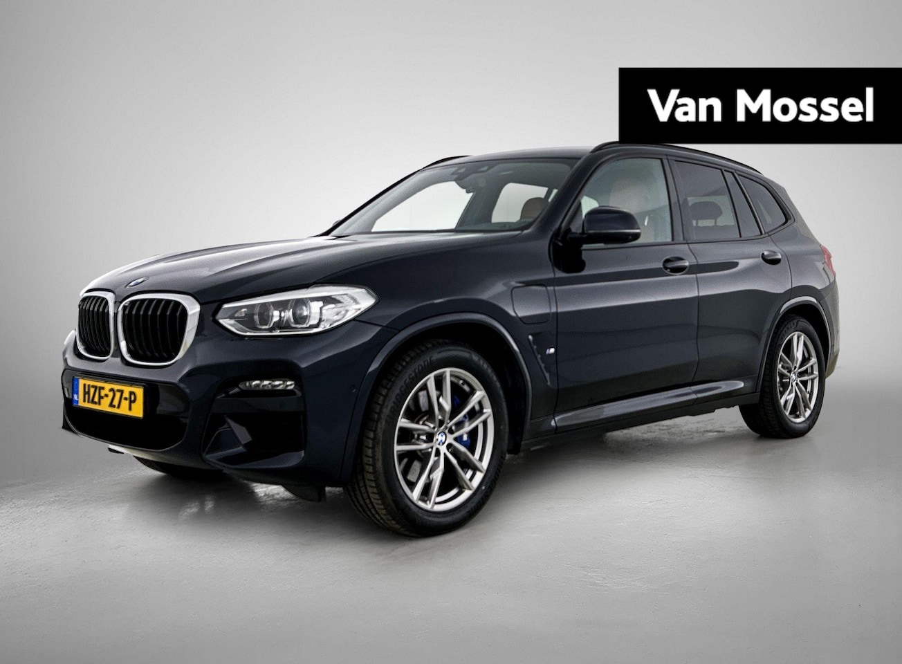 BMW X3 - xDrive30e High Executive | M-PAKKET | ACHTERUITRIJCAMERA | STOELVERWARMING | ELEKTRISCHE A - AutoWereld.nl