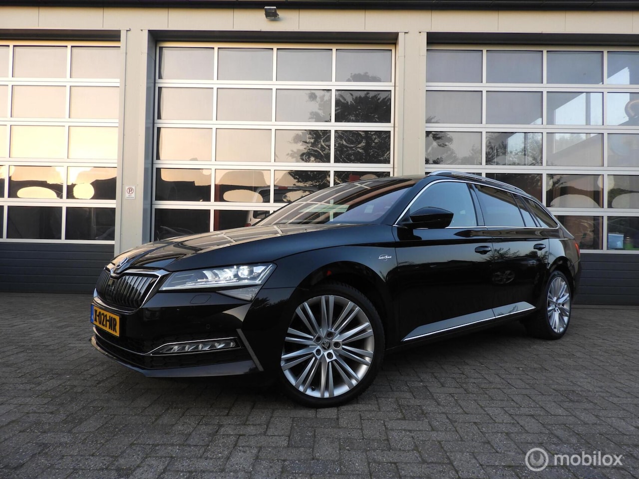 Skoda Superb Combi - 1.4 TSI iV Laurin & Klement , Full optie - AutoWereld.nl