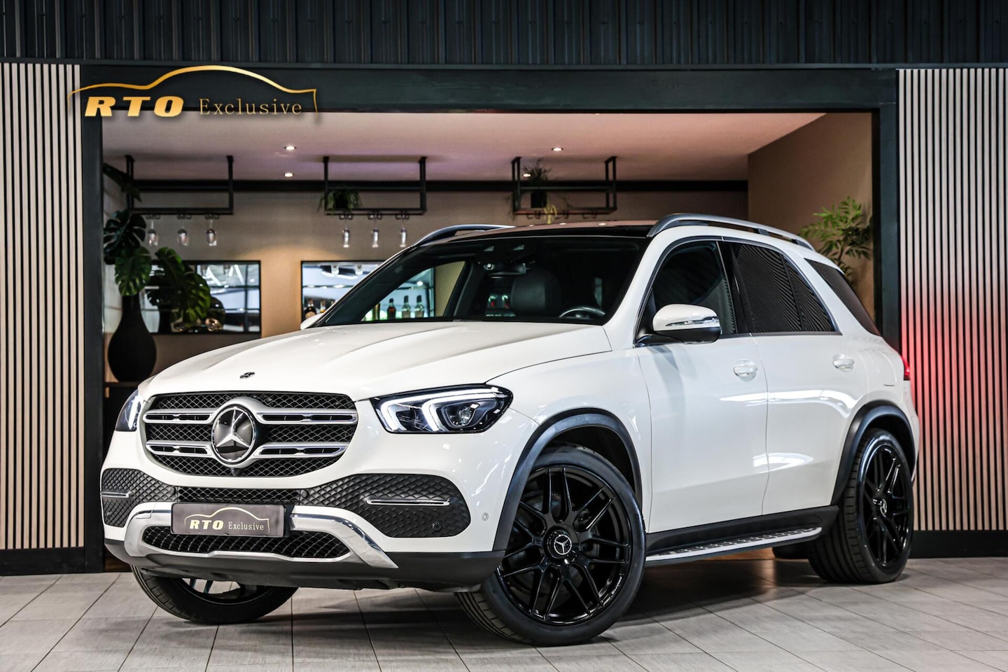 Mercedes-Benz GLE-Klasse - 350 e 4MATIC|Pano|HUD|Leder|Distronic|21" - AutoWereld.nl