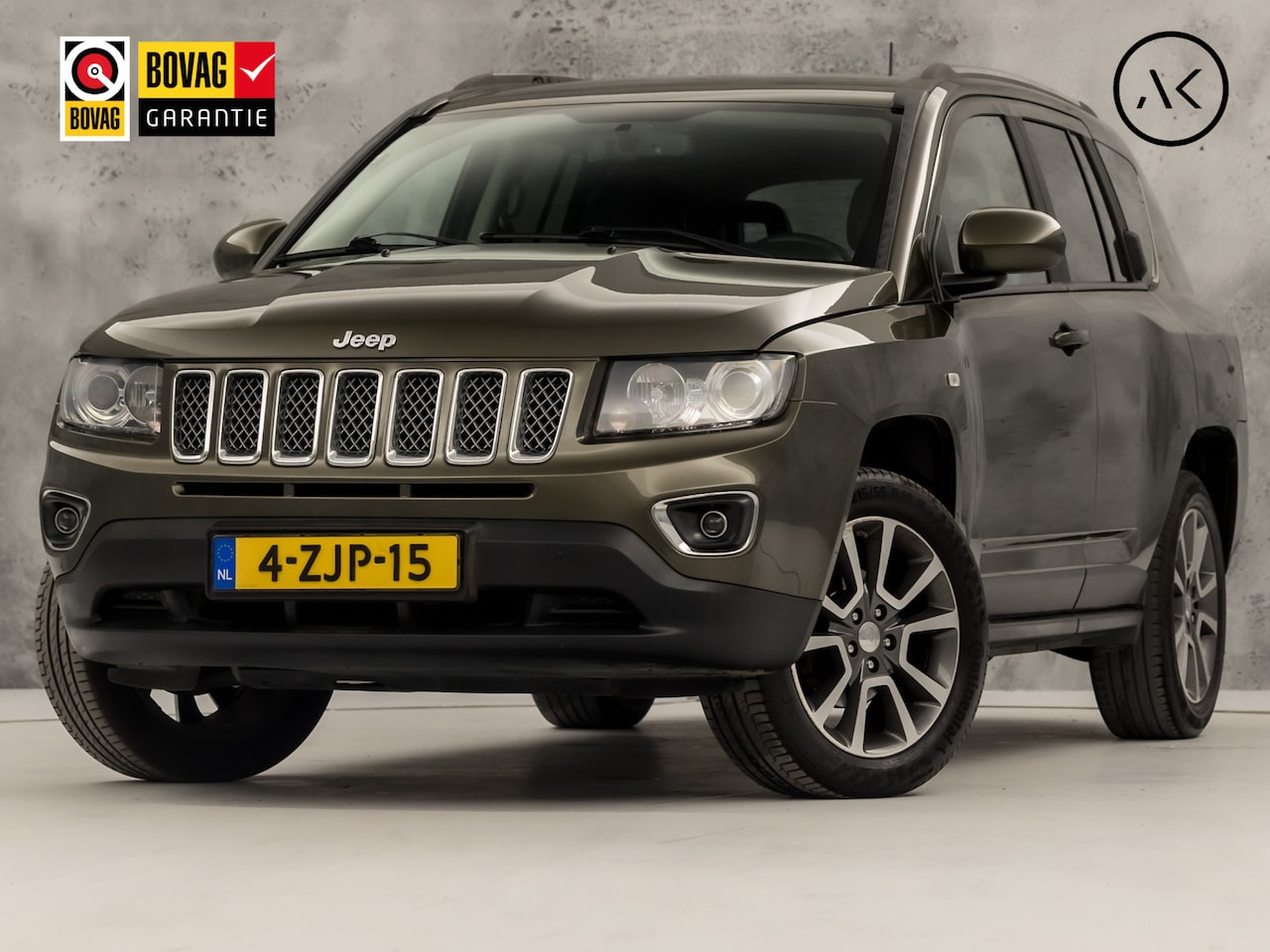 Jeep Compass - 2.4 4WD Sport Automaat 170Pk (SCHERM, CLIMATE, STOELVERWARMING, LEDER, CAMERA, SPORTSTOELE - AutoWereld.nl