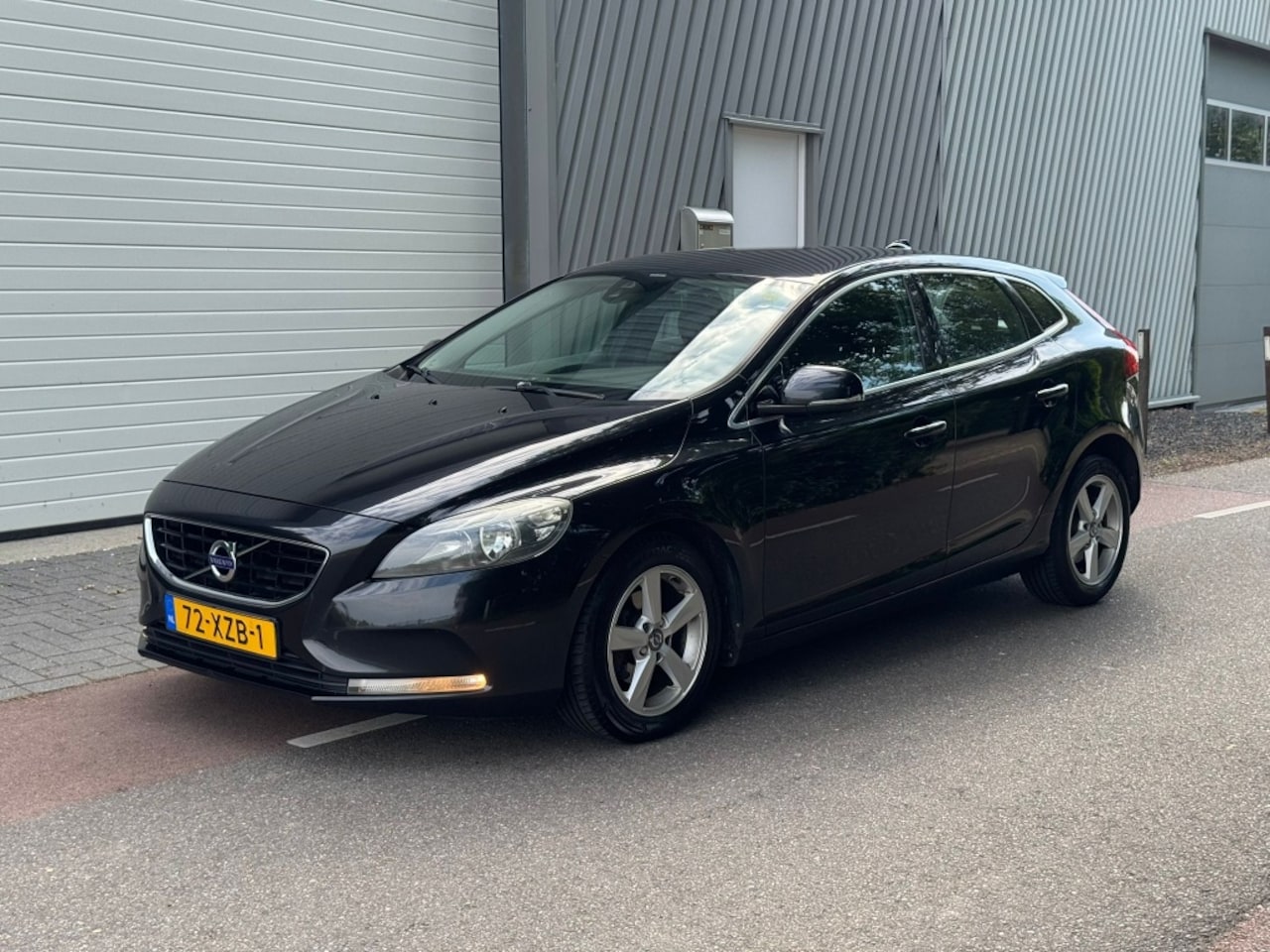 Volvo V40 - 1.6 D2 Momentum 1.6 D2 Momentum - AutoWereld.nl