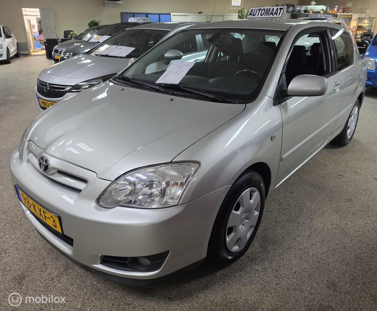 Toyota Corolla - 1.6 VVT-i Linea Sol 1.6 VVT-i Linea Sol - AutoWereld.nl