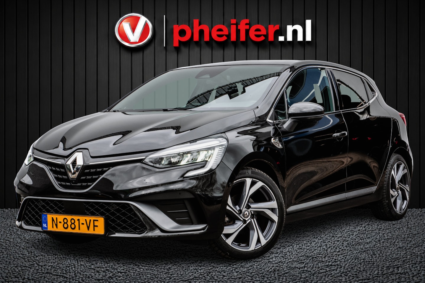 Renault Clio - 1.0 TCE R.S. Line Sportstoelen/ Bose/ Camera/ Full map navigatie/ DAB+/ 17" Lmv - AutoWereld.nl
