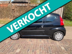 Peugeot 107 - 1.0-12V XS Airco, centrale vergrendeling, elektrische ramen