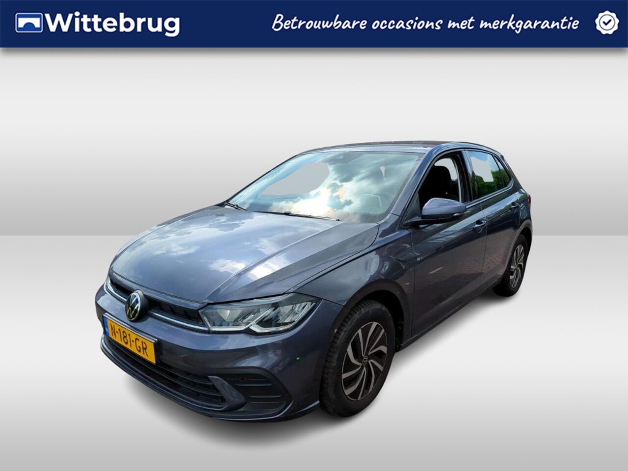 Volkswagen Polo - 1.0 TSI Life / AUTOMAAT/ DIGITAL DASH/ CLIMATE/ PARK. SENSOREN/ 15" LMV - AutoWereld.nl