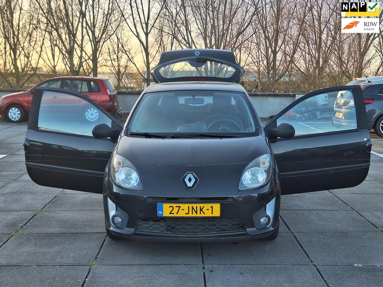 Renault Twingo - €1750,- Apk 2027 Aircondition - AutoWereld.nl