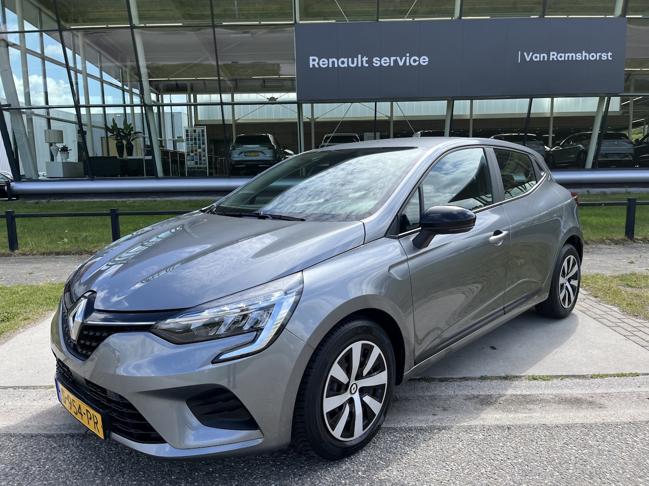 Renault Clio - 1.0 TCe 90 Equilibre / Apple Carplay - Android Auto / Airco / Cruise / Navi / 2e Pinksterd - AutoWereld.nl