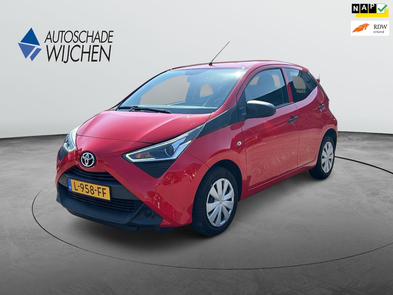 Toyota Aygo - 1.0 VVT-i x-fun I Airco I Radio I Centrale vegrendeling - AutoWereld.nl