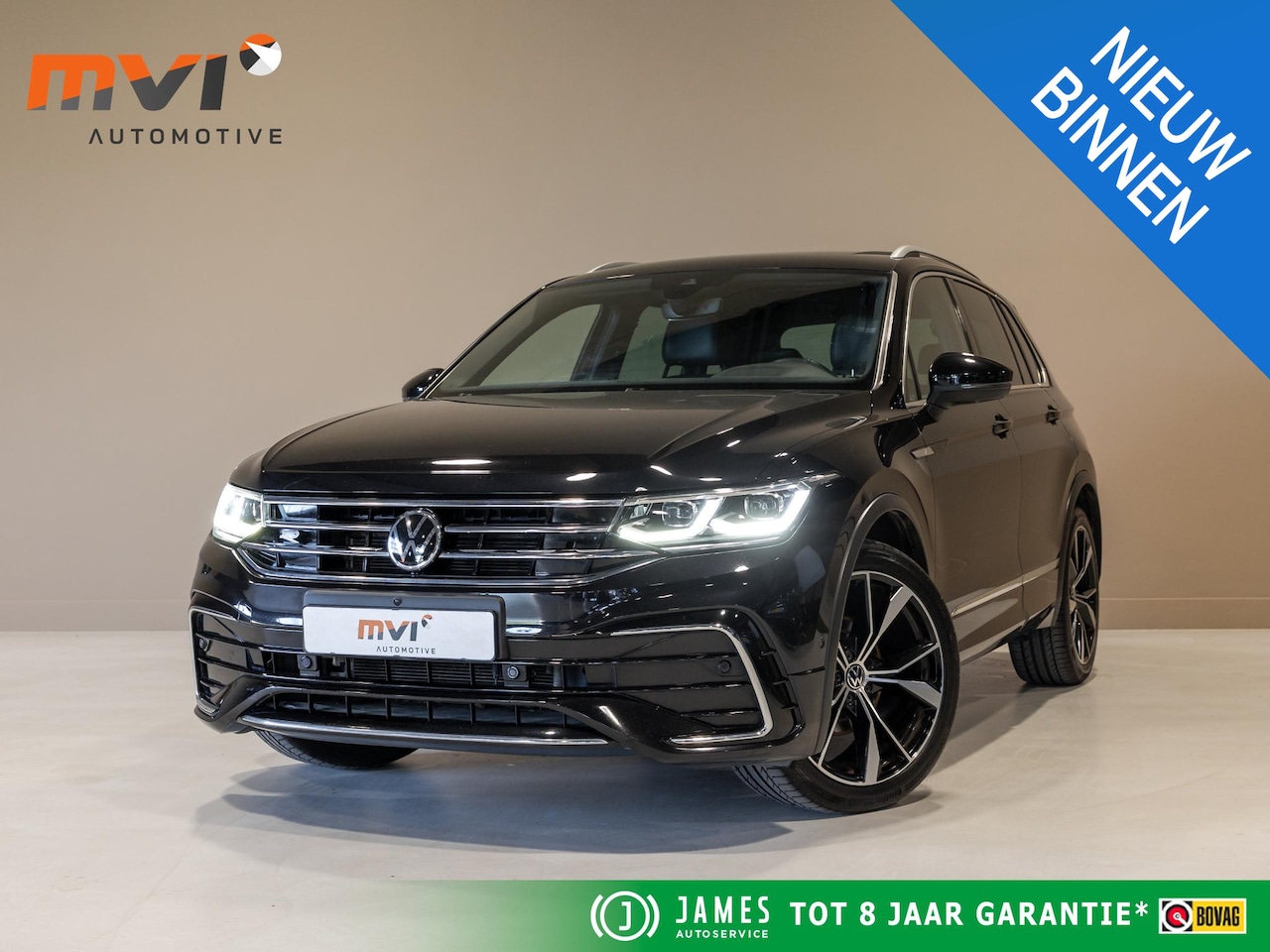 Volkswagen Tiguan - 1.5 TSI 2x R-Line / 150pk / Panorama dak / Rondomzicht camera / Leder / - AutoWereld.nl