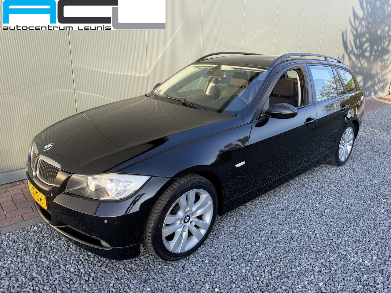 BMW 3-serie Touring - 318i Automaat Executive - AutoWereld.nl
