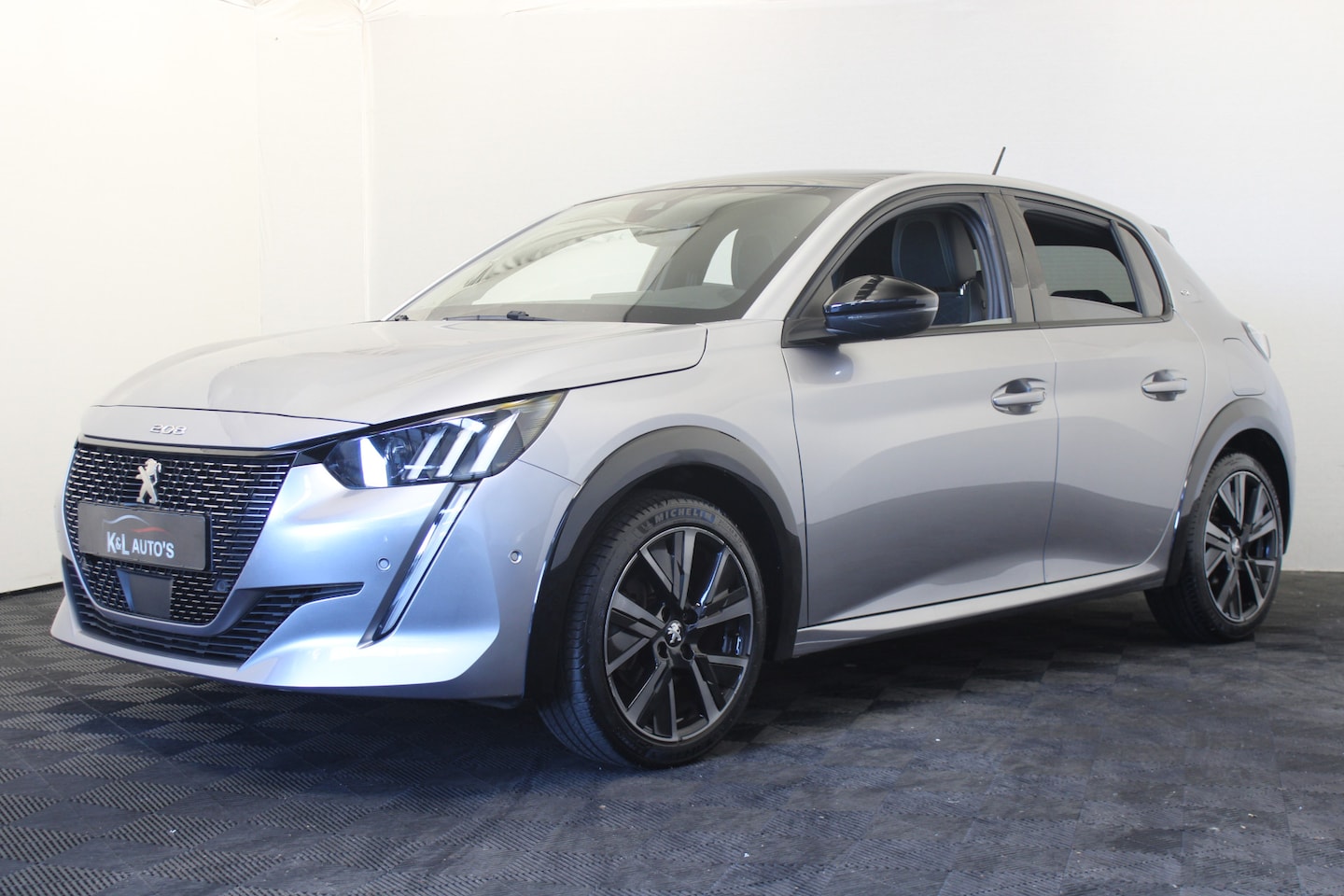 Peugeot 208 - 1.2 PureTech GT 1.2 PureTech GT - AutoWereld.nl