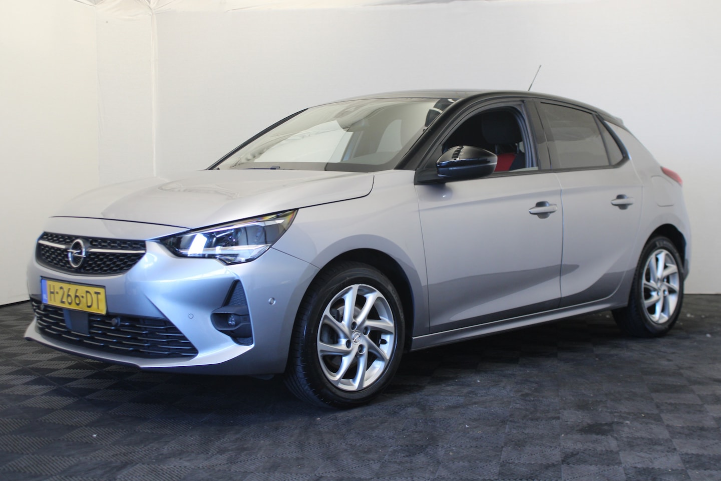 Opel Corsa - 1.2 GS Line 1.2 GS Line - AutoWereld.nl