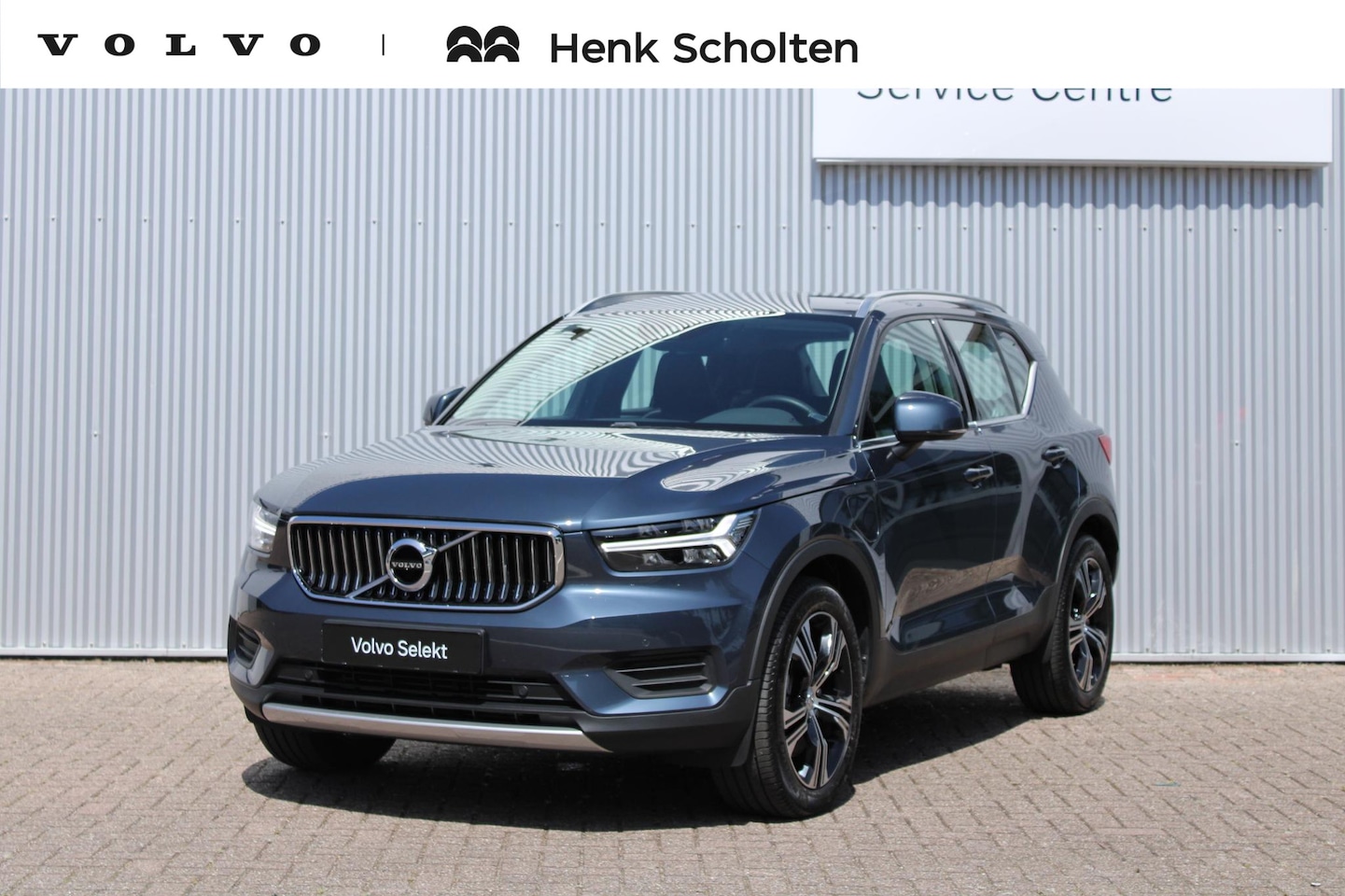 Volvo XC40 - T4 Recharge Inscription | Verwarmde voorstoelen  en stuurwiel | Achteruitrijcamera | Apple - AutoWereld.nl