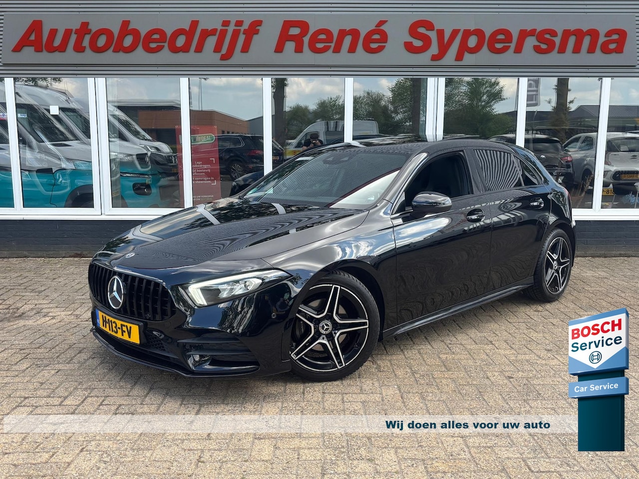Mercedes-Benz A-klasse - 180 Business Solution AMG | Pano | Apple Carplay | Stoelverwarming | Lane Assist - AutoWereld.nl